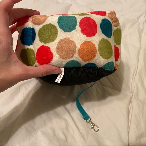 ALL LIVING THINGS CUDDLER BED - Picture 4 of 9